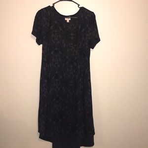 LuLaRoe Carly Black w grey pattern and pocket.